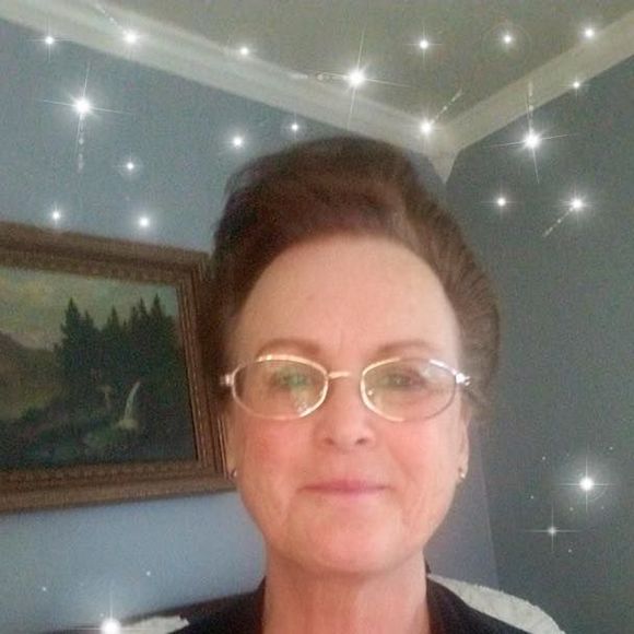 Meet your Posher, Glenda - Picture 1 of 1